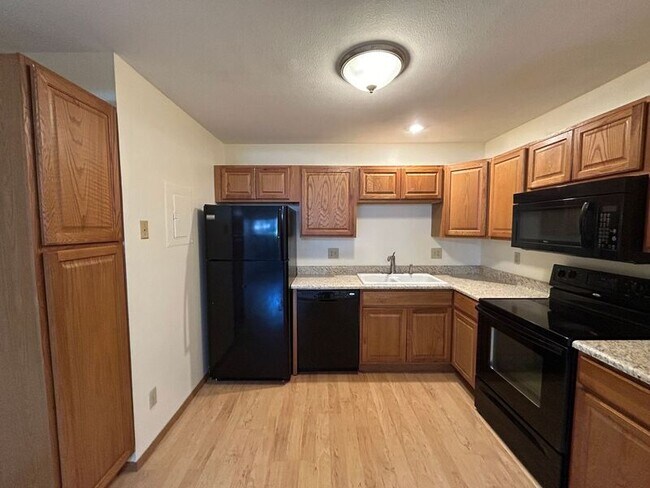 Foto del edificio - 6470 McNichols Ct