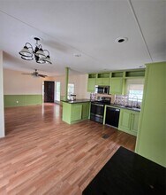 Building Photo - 8779 Pin Oak Dr