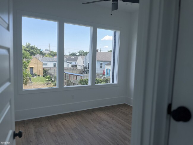 Foto del edificio - 2 br, 1.5 bath Duplex - 1662 North Tonti S...