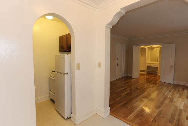 Foto del edificio - 422 W Roscoe St