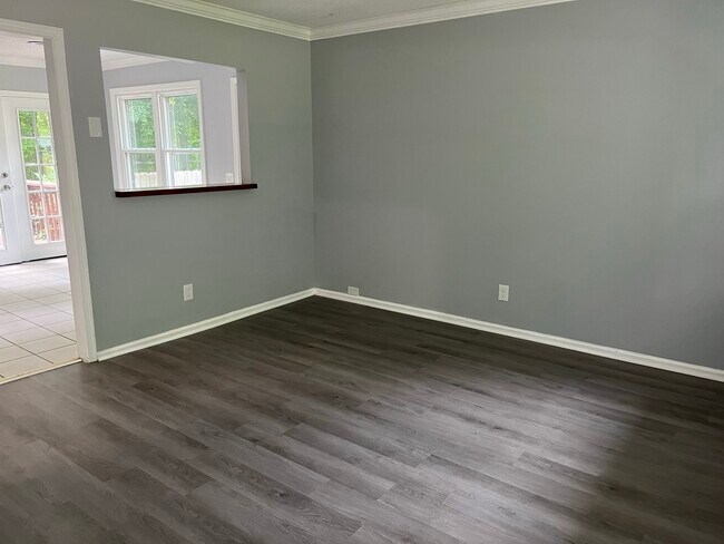 Building Photo - 7617 Summerglen Dr