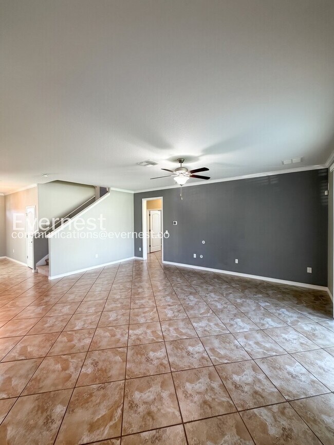 Building Photo - 4 Bed & 3 Bath Home with Fenced Yard and Modern Amenities / Voucher Accepted / No Pets Allowed / ...
