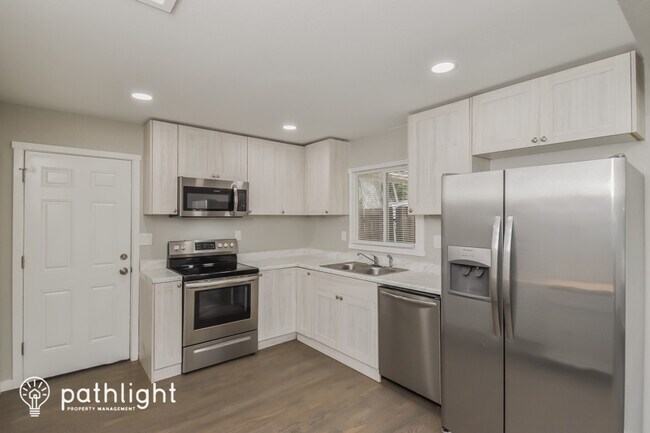 Foto del edificio - 1017 Norwood Avenue, Colorado Springs, CO,...