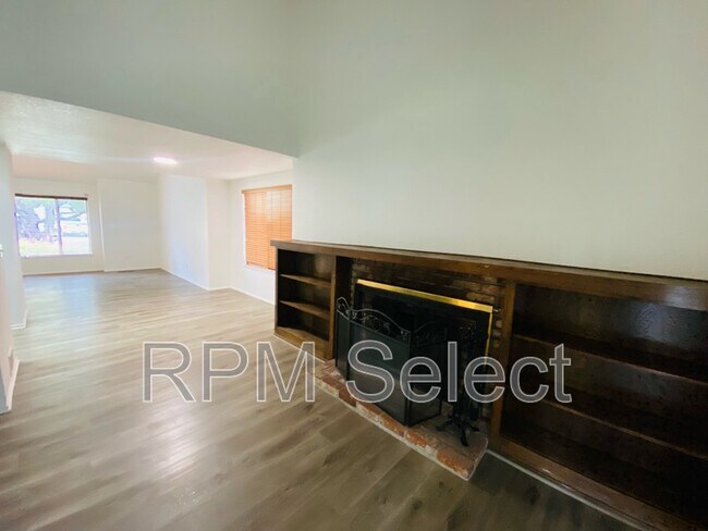 Building Photo - 1710 Quincey Ln