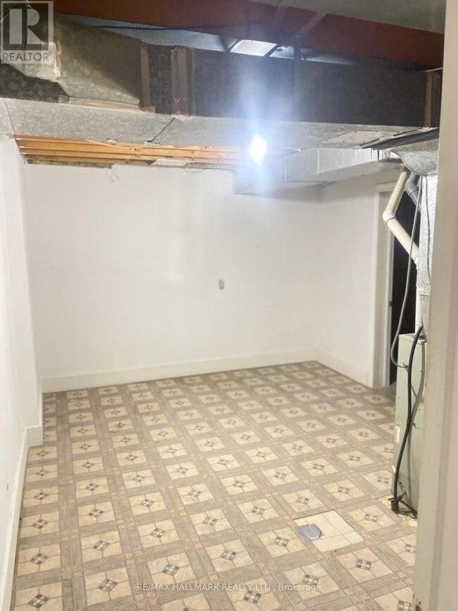 Building Photo - 31 Bellona St