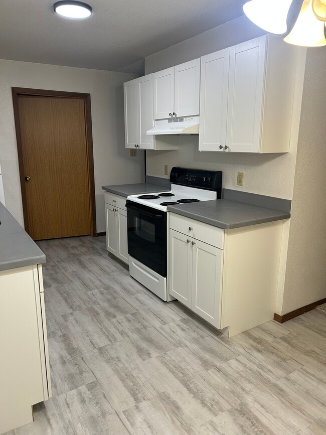 Building Photo - 4022 Garden Ct