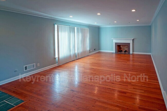 Foto del edificio - 10120 Spring Mill Rd