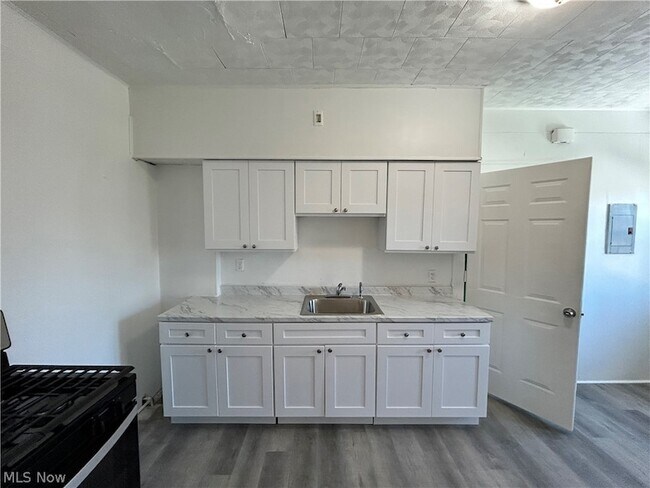Foto del edificio - 2232 W 103rd St