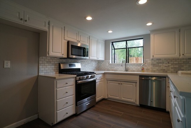 Foto del edificio - 6507 Oakcreek Way