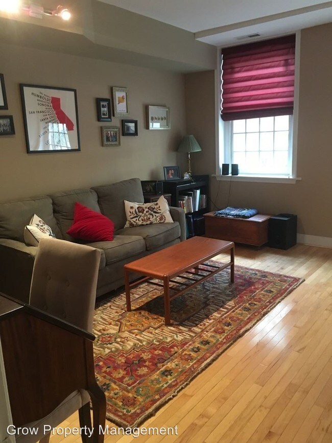 Building Photo - 2 br, 1 bath House - 126-128 Arch Street, #4