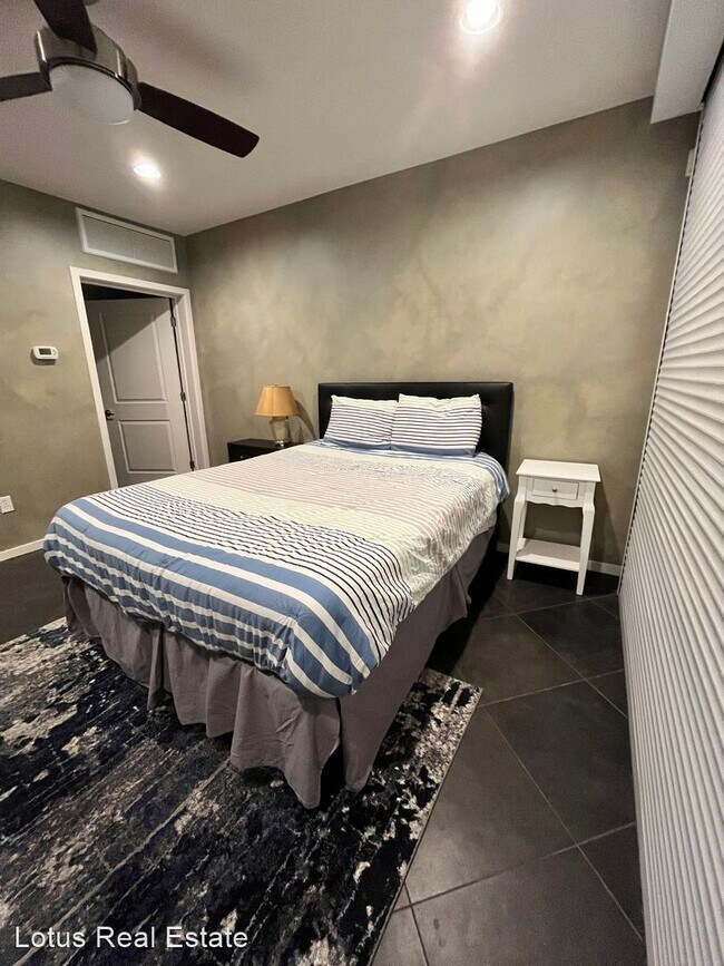 Foto del edificio - 3 br, 2.5 bath House - 522 W 1ST unit #104