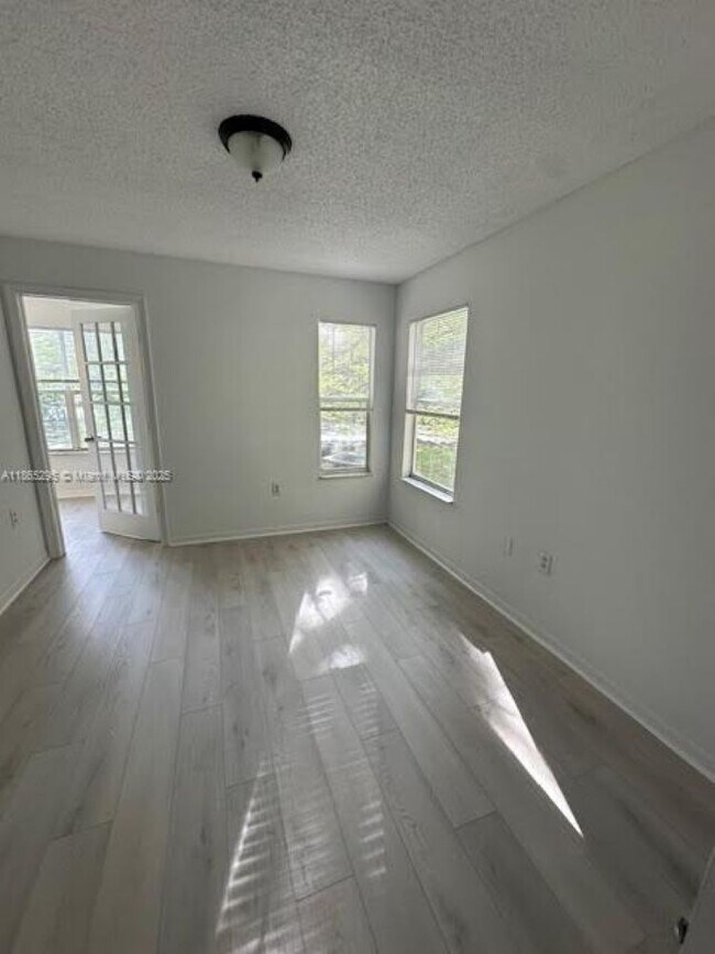 Foto del edificio - 13060 Vista Isles Dr