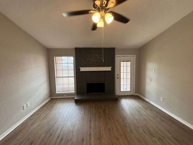 Building Photo - 1206 Devonshire Ln