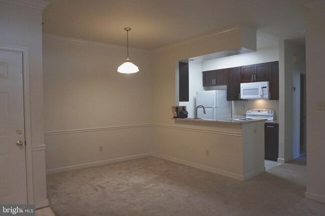 Foto del edificio - 2-Bedrooms Unit in Bentley Place