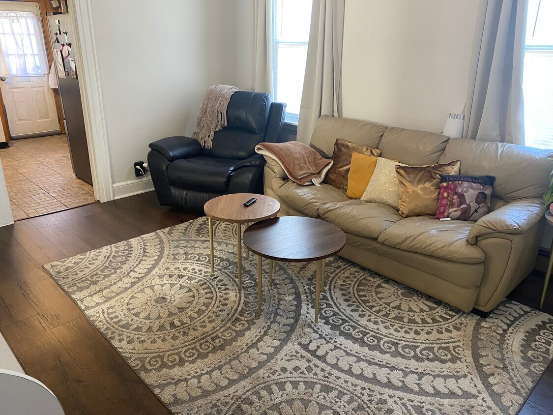 Living Room - 51 Bogart Ave