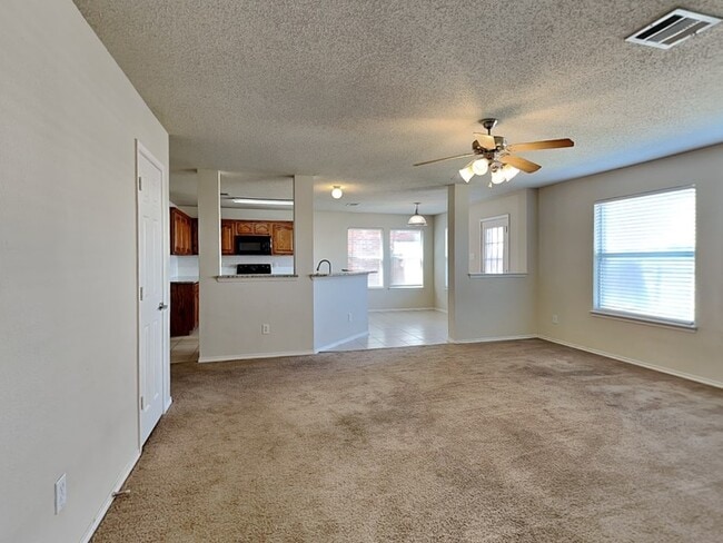 Building Photo - 6518 Ashland Dr