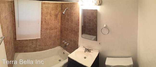 Building Photo - 5237 E Ocean Blvd