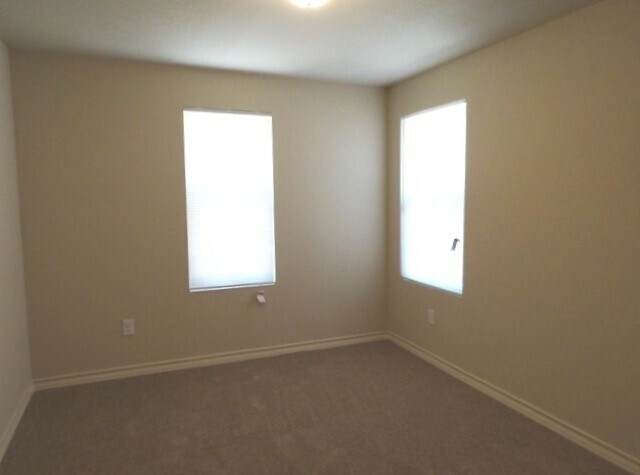 Foto del edificio - 6619 Mia Way