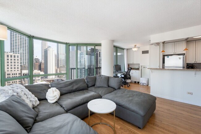 Foto del edificio - 111 W Maple St