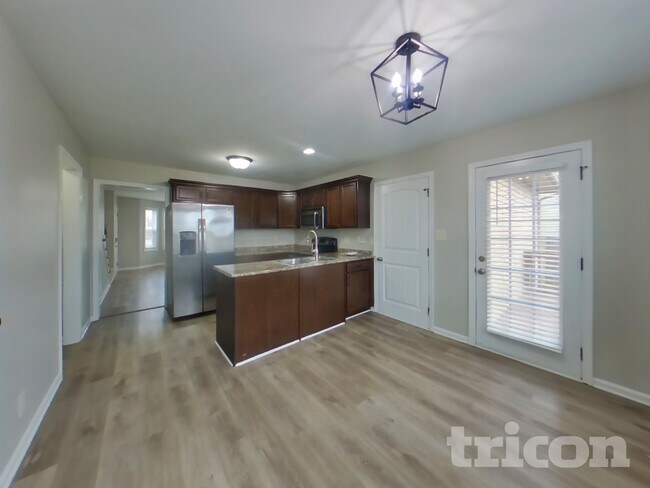 Foto del edificio - 1033 Dwight Eisenhower Way