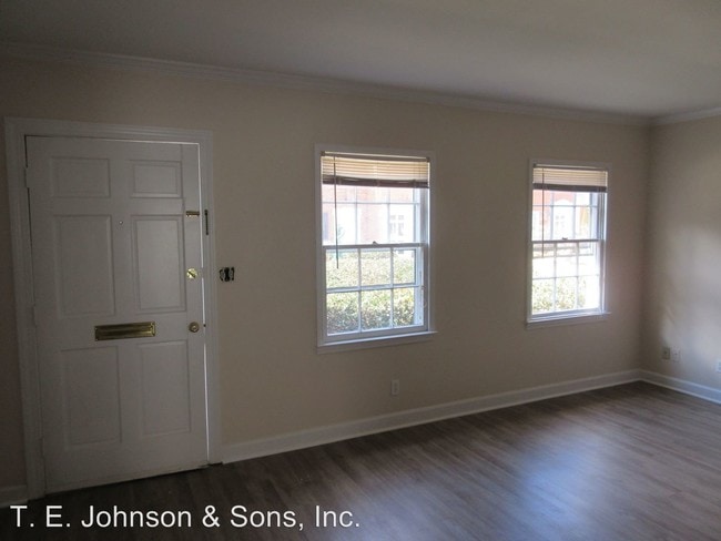 Building Photo - 2 br, 2.5 bath House - 323 Hanover Arms
