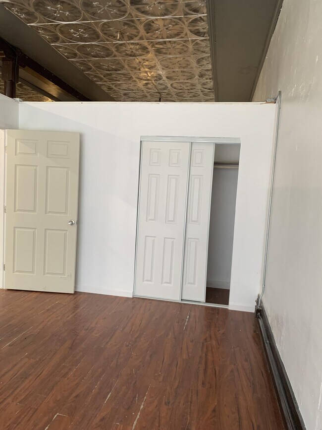 Building Photo - 17 Canyon Lake Dr