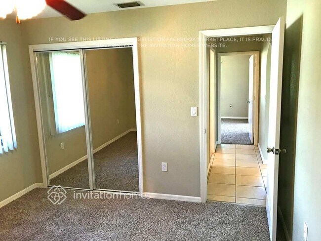 Foto del edificio - 1132 Capricorn Blvd