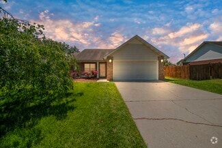 Building Photo - 3131 Harrington Ct