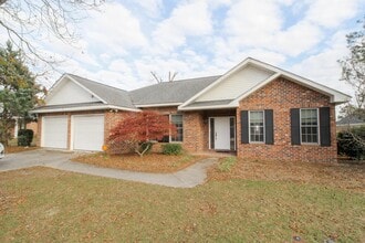 Building Photo - 12 Grove Cir