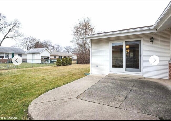 Building Photo - 66 Ridgewood Rd
