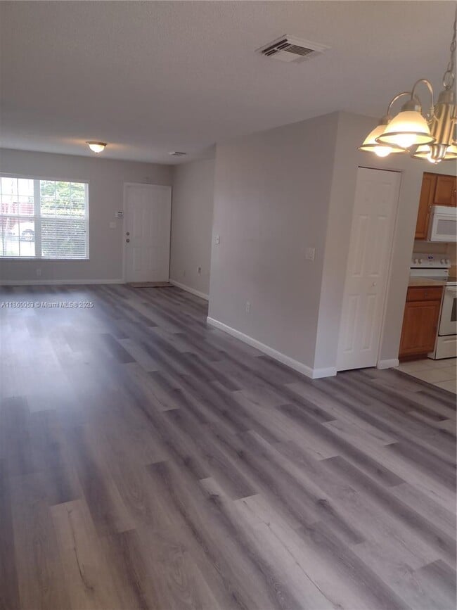 Foto del edificio - 2311 SW 83rd Ave
