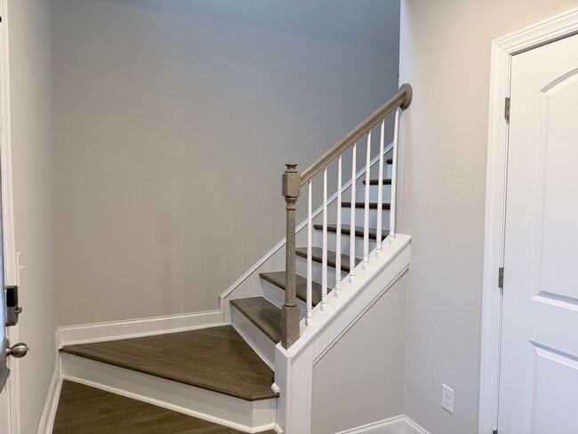 Building Photo - 57 Walnut Springs Dr