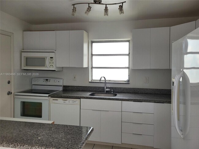 Foto del edificio - 1020 94th St