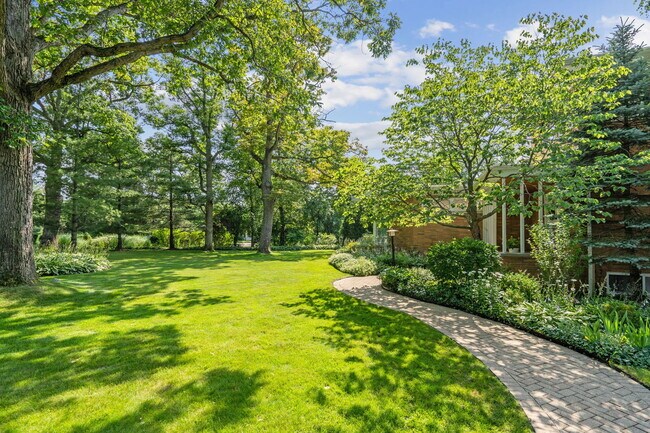 Foto del edificio - 1160 Skokie Ridge Dr