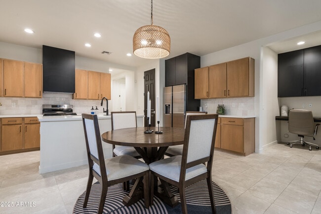 Foto del edificio - 18365 W Ewers Dr