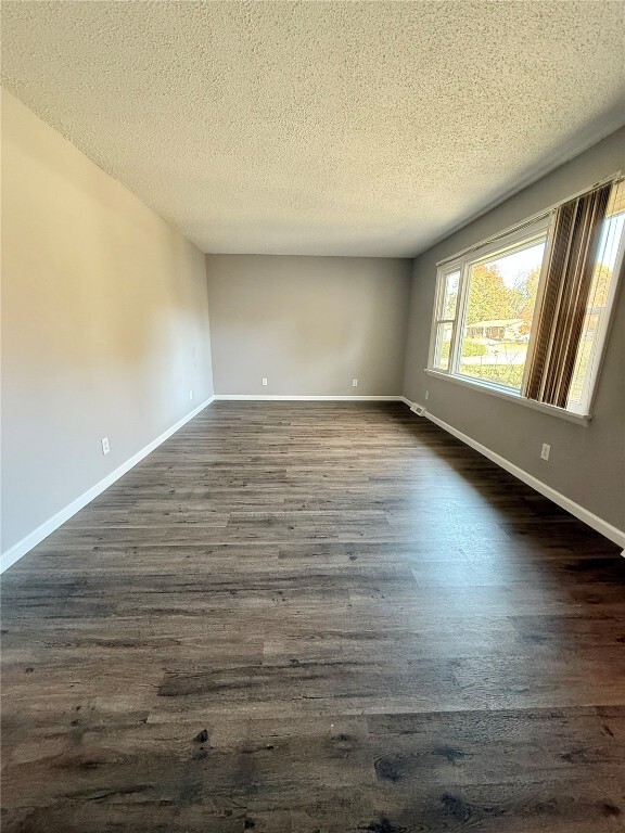 Foto del edificio - 107 Mark Trail Dr