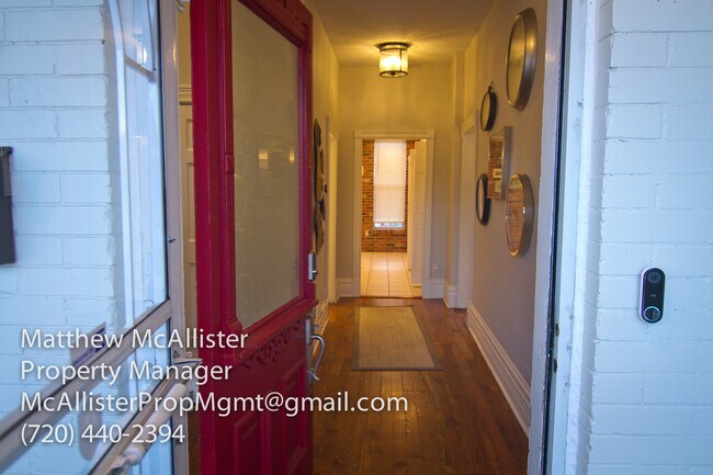 Foto del edificio - 3332 Eliot St