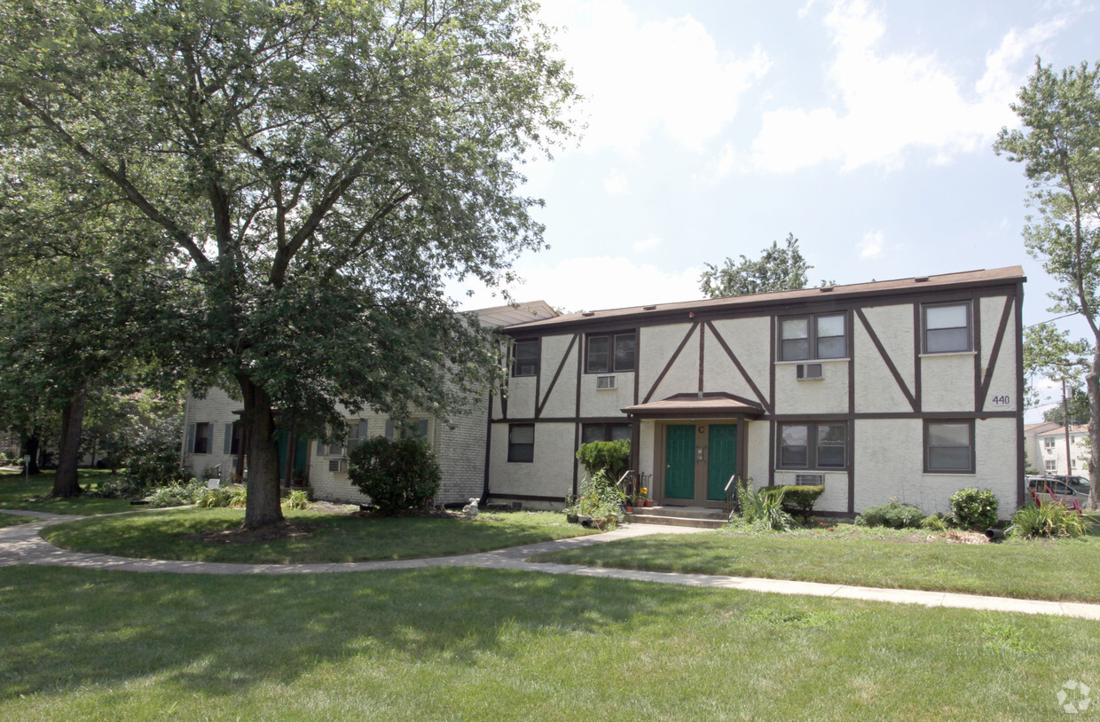 Building Photo - Matawan Village Condos