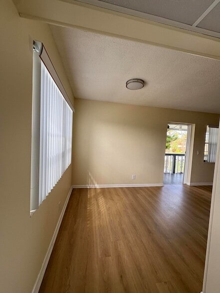 Building Photo - 241 Sheffield J