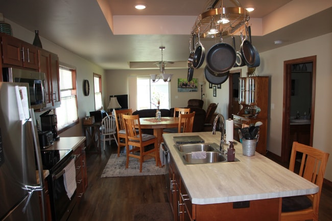 Building Photo - 2411 Welhouse Dr
