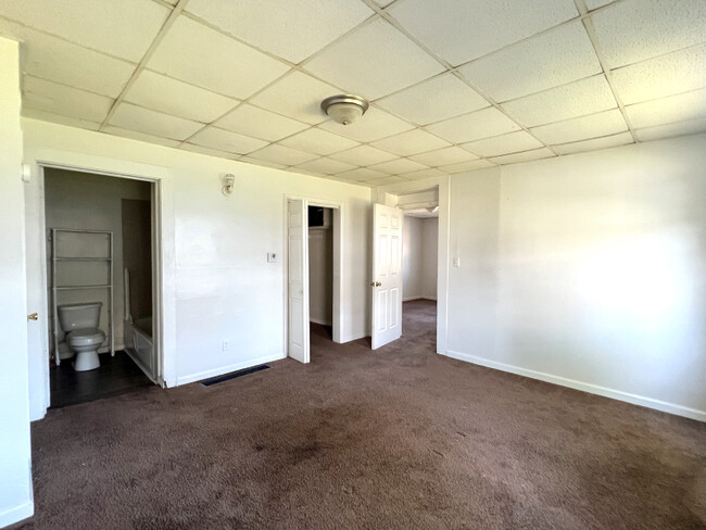 Building Photo - 412 N 3rd Ave