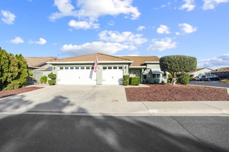 Building Photo - 209 Grapewood Ct