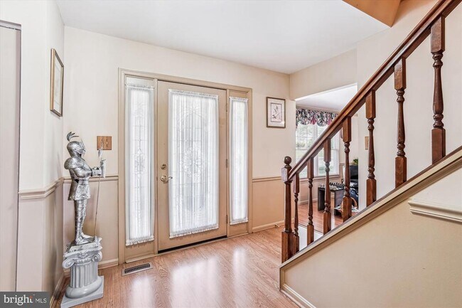 Foto del edificio - 10902 Valley Brook Dr