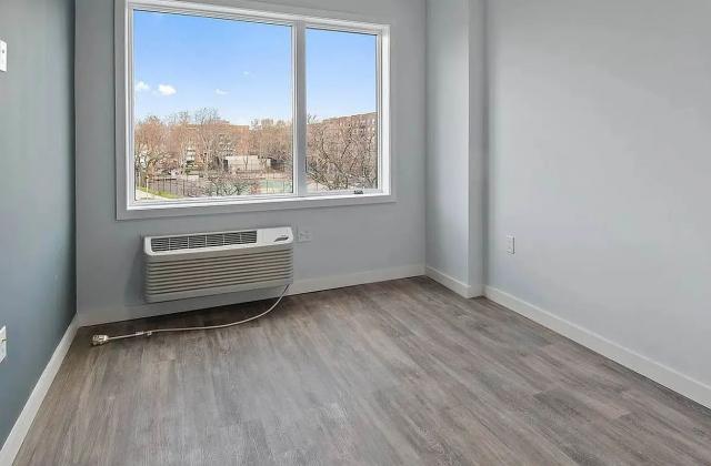 Foto del edificio - 2 bedroom in BROOKLYN NY 11235