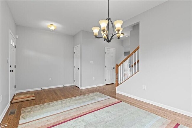 Building Photo - 133 Chestnut Ridge Dr