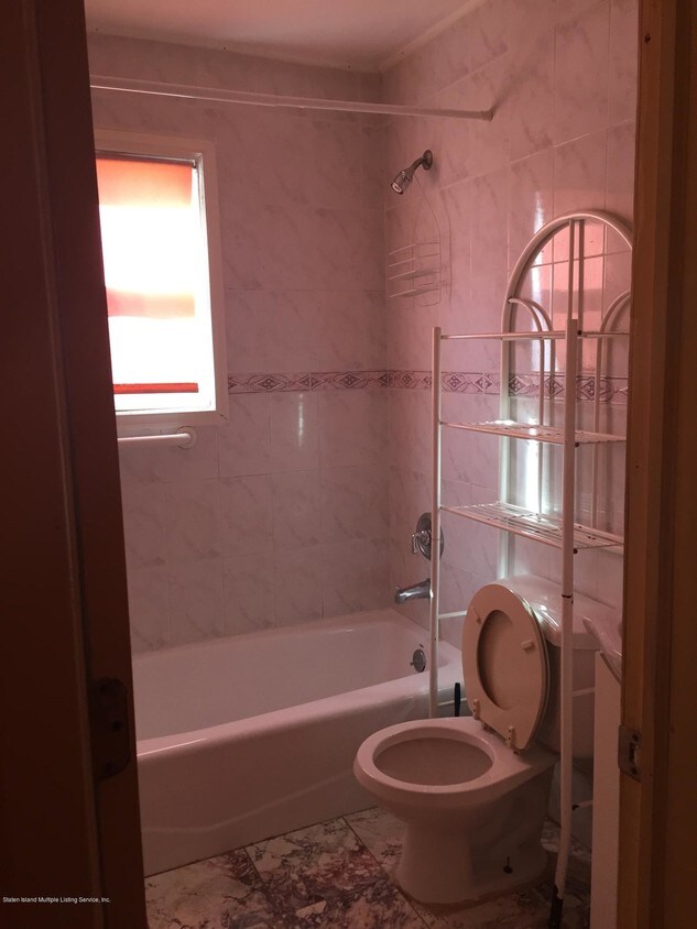 Foto del edificio - 1 bedroom in Staten Island NY 10312