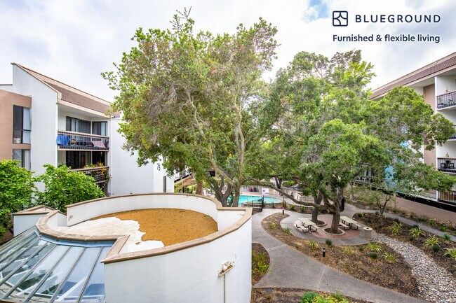 Foto del edificio - 65 W 5th Ave