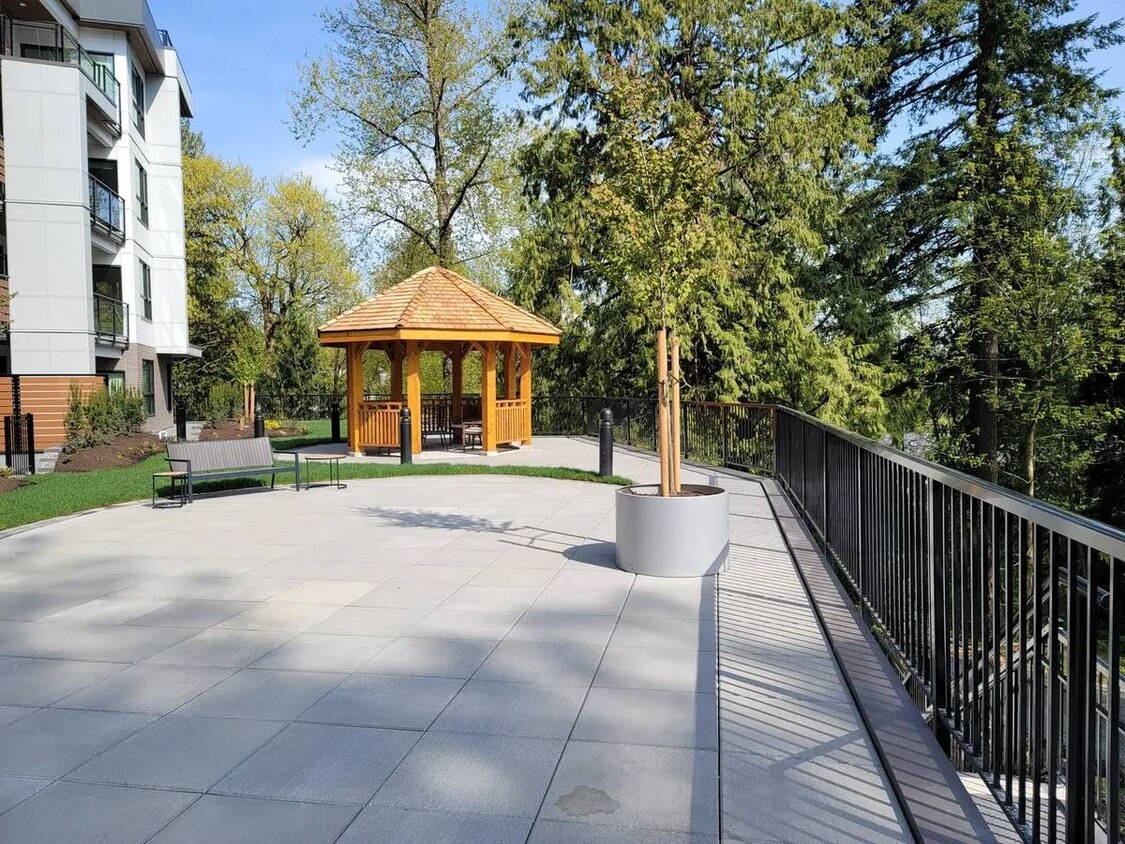 Photo du bâtiment - 3182 Gladwin Rd
