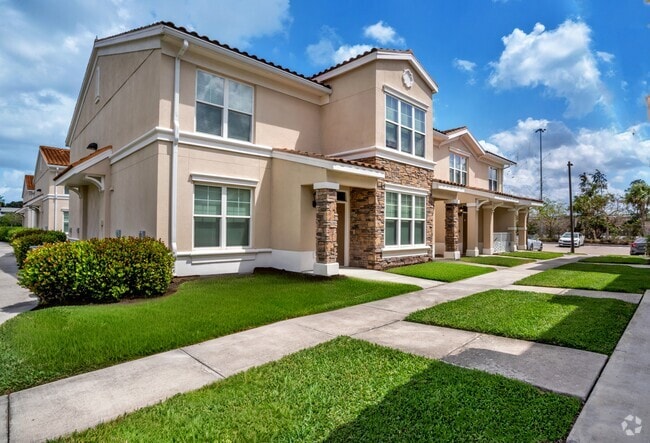 Building Photo - Courtyards at Estero