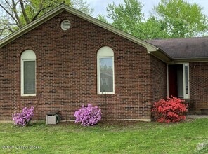 Building Photo - 615 Stivers Rd